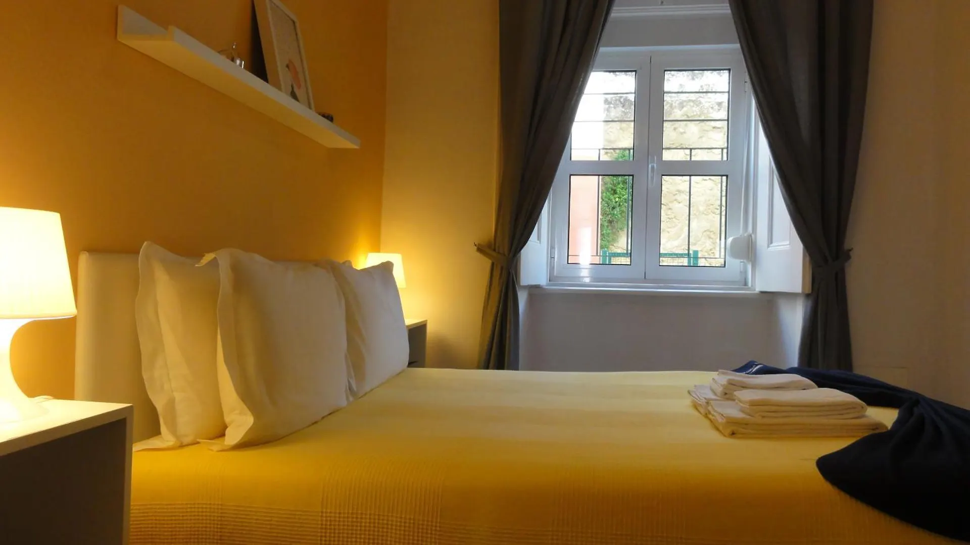 Campo Santana Apartment Lisbon